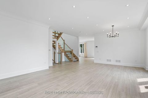 Photo 6 at 69 Fenwood Heights, Cliffcrest, Toronto