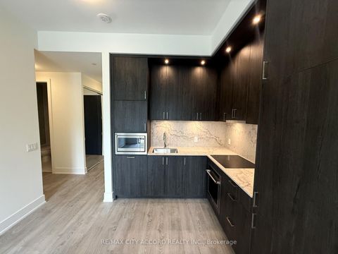 Photo 6 at 108 - 259 The Kingsway, Humber Valley, Toronto