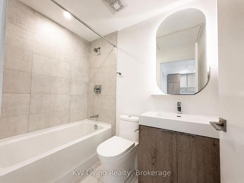 Photo 5 at 706 - 15 Holmes Avenue, Willowdale East, Toronto
