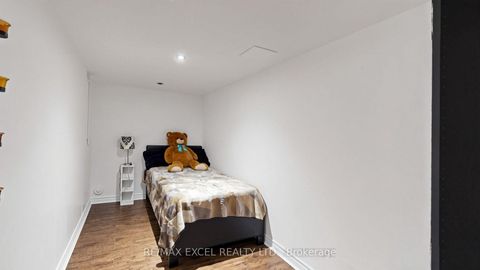 Photo 42 at 651 Via Romano Boulevard, Patterson, Vaughan