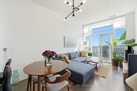 Photo 10 at Ph3608 - 89 Dunfield Avenue, Mount Pleasant West, Toronto