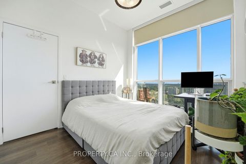 Photo 17 at Ph3608 - 89 Dunfield Avenue, Mount Pleasant West, Toronto