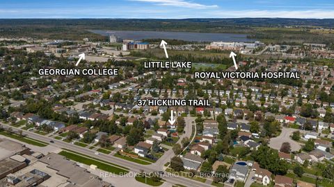 Photo 2 at 37 Hickling Trail, Grove East, Barrie