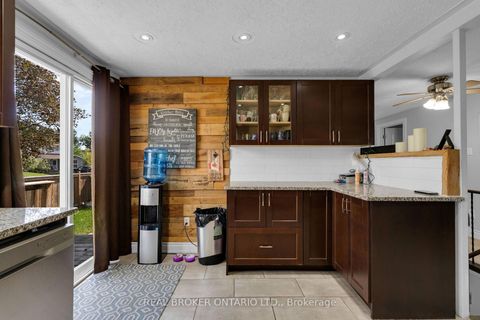 Photo 14 at 37 Hickling Trail, Grove East, Barrie