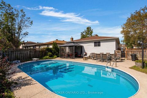 Photo 18 at 37 Hickling Trail, Grove East, Barrie