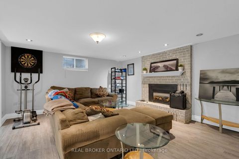 Photo 24 at 37 Hickling Trail, Grove East, Barrie