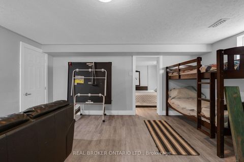 Photo 31 at 37 Hickling Trail, Grove East, Barrie