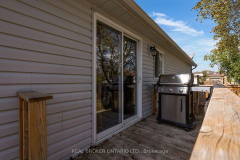 Photo 33 at 37 Hickling Trail, Grove East, Barrie