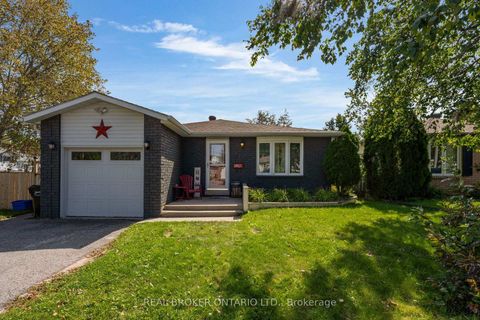 Photo 40 at 37 Hickling Trail, Grove East, Barrie