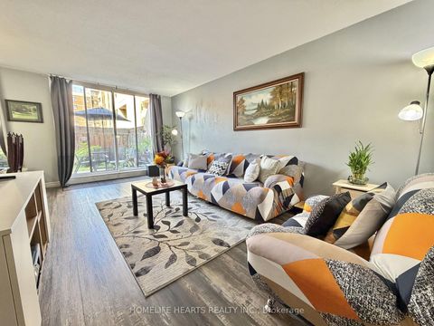 Photo 4 at 149 - 2645 Jane Street, Jane Heights, Toronto
