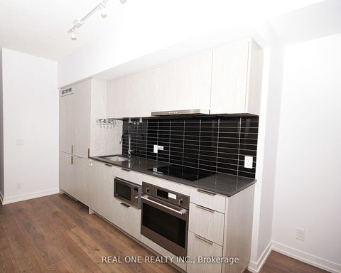 Photo 9 at 216 - 60 Shuter Street, Yonge Corridor, Toronto