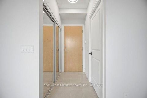 Photo 10 at 330 - 58 MARINE PARADE Drive, Mimico, Toronto
