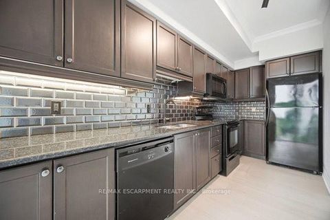 Photo 14 at 330 - 58 MARINE PARADE Drive, Mimico, Toronto