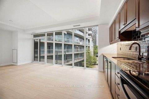 Photo 15 at 330 - 58 MARINE PARADE Drive, Mimico, Toronto