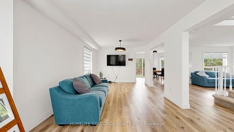 Photo 4 at 1304 Vincent Crescent, Alcona, Innisfil