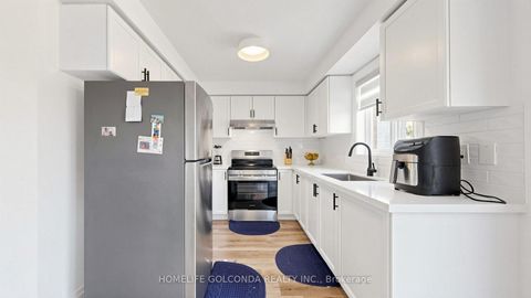 Photo 8 at 1304 Vincent Crescent, Alcona, Innisfil