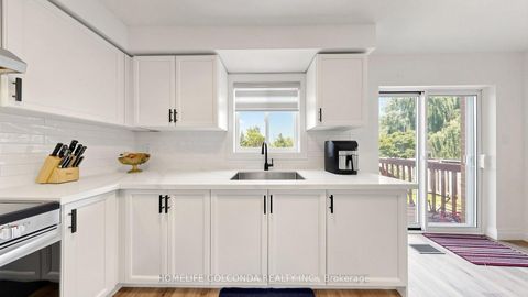 Photo 10 at 1304 Vincent Crescent, Alcona, Innisfil