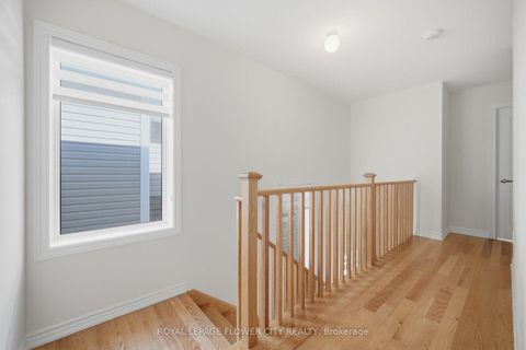 Photo 19 at 44 Rochester Drive, Rural Barrie Southeast, Barrie