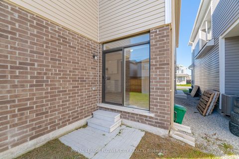 Photo 37 at 44 Rochester Drive, Rural Barrie Southeast, Barrie