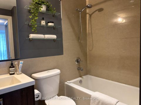 Photo 7 at 404 - 2 Old Mill Drive, Swansea, Toronto