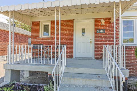 Photo 1 at 246 ELLINGTON Drive, Maryvale, Toronto
