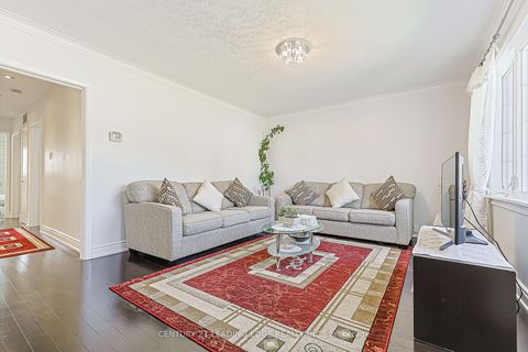 Photo 3 at 246 ELLINGTON Drive, Maryvale, Toronto