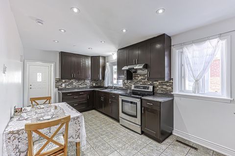 Photo 7 at 246 ELLINGTON Drive, Maryvale, Toronto