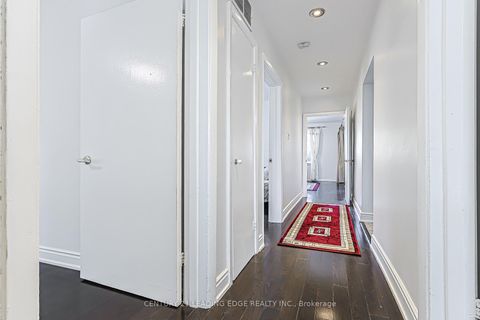 Photo 12 at 246 ELLINGTON Drive, Maryvale, Toronto