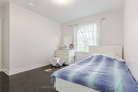 Photo 17 at 246 ELLINGTON Drive, Maryvale, Toronto