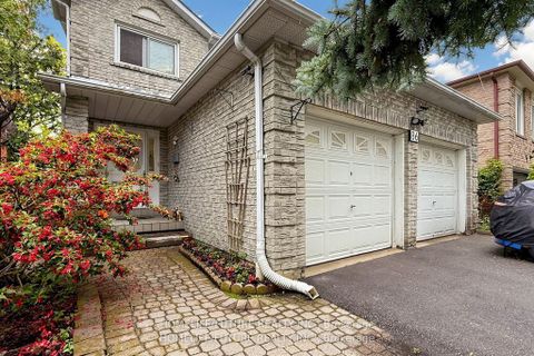 Photo 3 at 86 Halfmoon Square, Highland Creek, Toronto