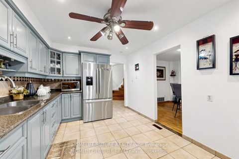 Photo 13 at 86 Halfmoon Square, Highland Creek, Toronto