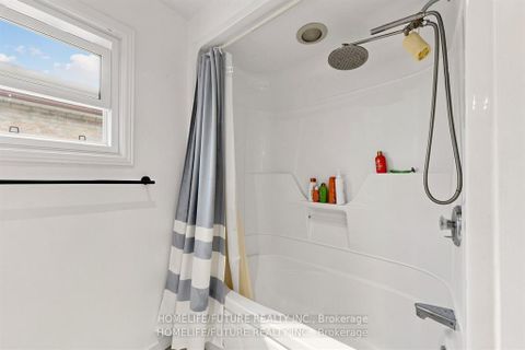 Photo 32 at 86 Halfmoon Square, Highland Creek, Toronto