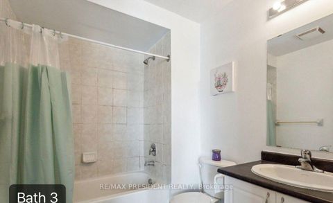 Photo 14 at 3 Herzberg Gardens, York University Heights, Toronto