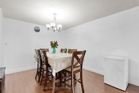 Photo 6 at 409 - 370 Dixon Road, The Westway, Toronto