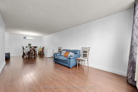 Photo 11 at 409 - 370 Dixon Road, The Westway, Toronto