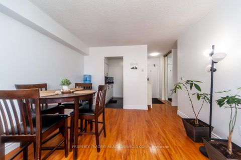 Photo 9 at 402 - 50 Lotherton Pathway, Glen Park, Toronto