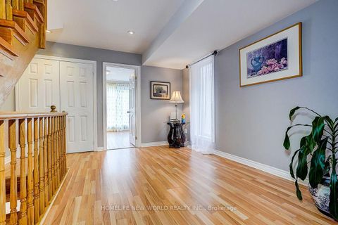 Photo 24 at 82 David Dunlap Circle, Don Mills, Toronto