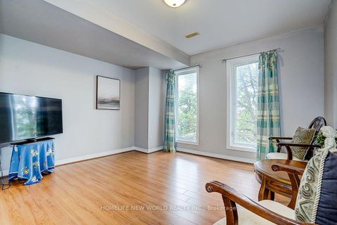 Photo 32 at 82 David Dunlap Circle, Don Mills, Toronto