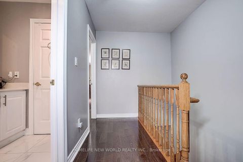 Photo 34 at 82 David Dunlap Circle, Don Mills, Toronto