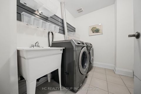 Photo 10 at 36 Kenneth Wood Crescent, Newtonbrook East, Toronto