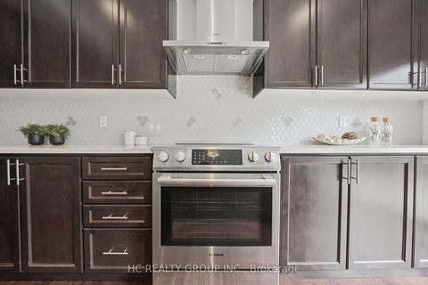 Photo 14 at 36 Kenneth Wood Crescent, Newtonbrook East, Toronto