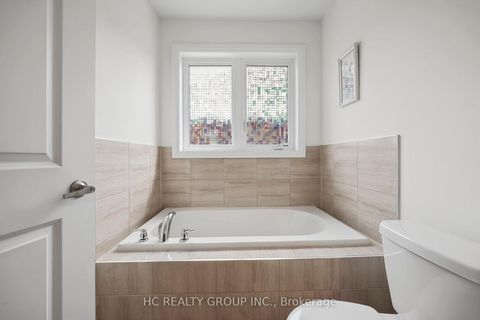 Photo 34 at 36 Kenneth Wood Crescent, Newtonbrook East, Toronto