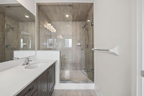 Photo 35 at 36 Kenneth Wood Crescent, Newtonbrook East, Toronto