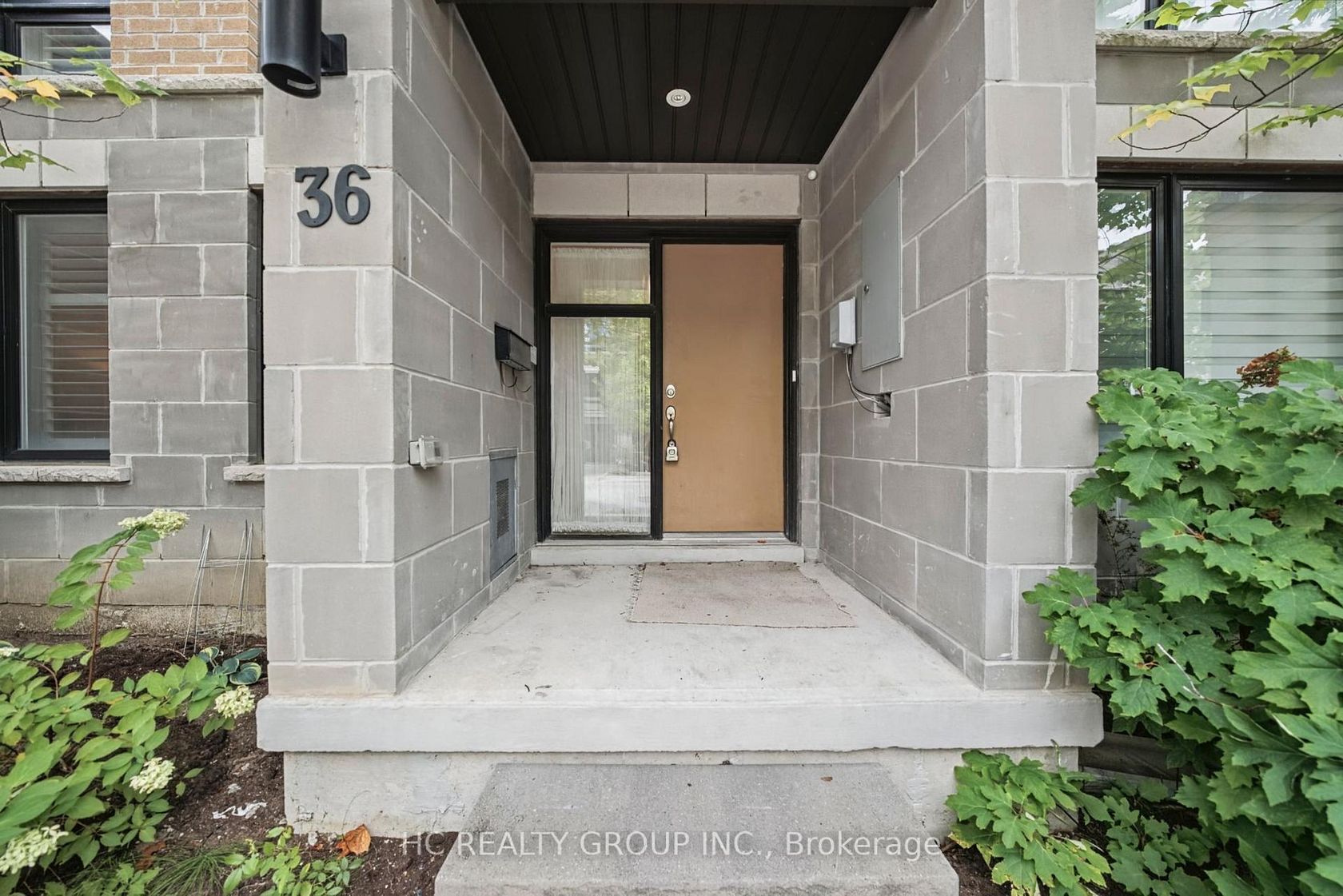 36 Kenneth Wood Crescent, Newtonbrook East, Toronto 