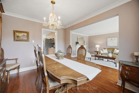 Photo 17 at 28 Eldorado Court, York University Heights, Toronto