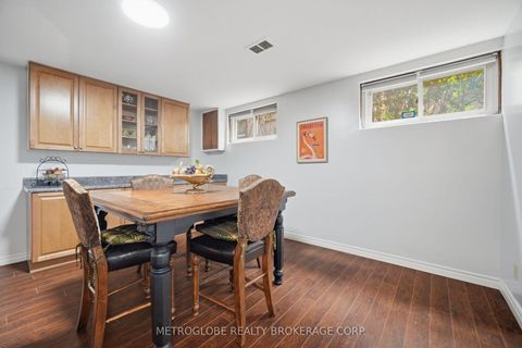 Photo 40 at 28 Eldorado Court, York University Heights, Toronto