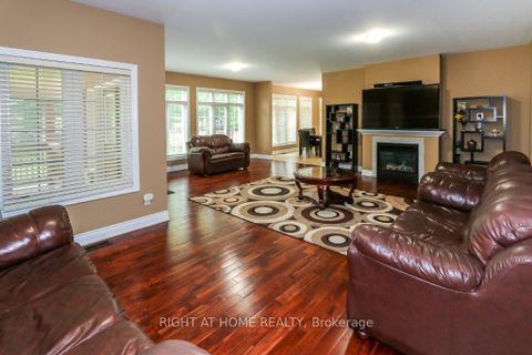Photo 11 at 4441 Lawrence Avenue E, West Hill, Toronto