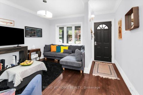Photo 2 at 292 Arlington Avenue, Oakwood Village, Toronto