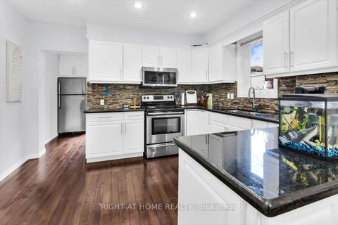 Photo 10 at 292 Arlington Avenue, Oakwood Village, Toronto