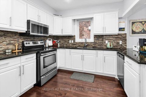 Photo 11 at 292 Arlington Avenue, Oakwood Village, Toronto